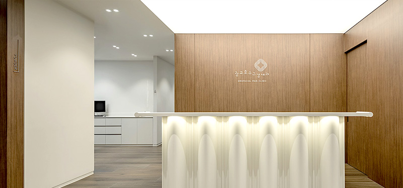 Department of Oral Medicine and Dentistry, Gwanggyo Lake Hospital